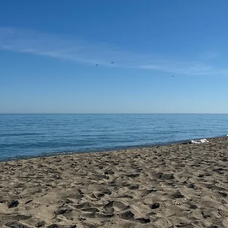 La Colina Estudio Con Vista Al Mar شقة توريمولينوس